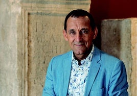 Javier Velaza, premio Loewe de Poesía 2024
