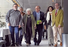 Más de 80.000 firmas animan a no votar al Partido Socialista de Illa