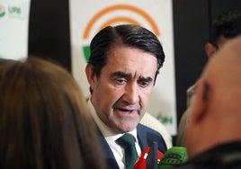 Quiñones confía en que a lo largo de 2025 las autonomías recuperen la gestión del lobo