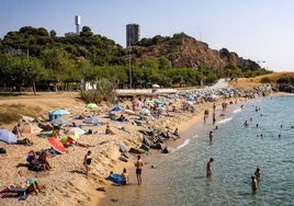 El pueblo de la costa de Barcelona que se está quedando sin playas por culpa del cambio climático