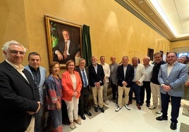 Autoridades presentes en la inauguración del cuadro