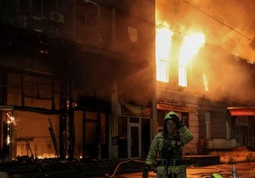 Rusia afirma que el devastador bombardeo contra Ucrania es su «respuesta» a los ataques «terroristas» de Kiev