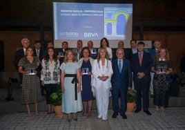 Doce familias empresarias reciben el Premio Familia-Empresa 2025 de la Cátedra BBVA de San Telmo Business School