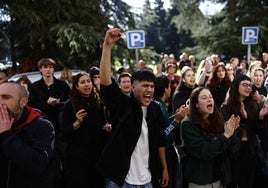 La universidad sigue siendo de izquierdas (pero cada vez menos): «Está bien leer a Marx, pero, ¿sólo?»