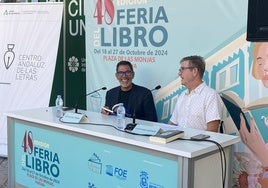 Víctor del Árbol en la Feria del Libro de Huelva: «Lo maravilloso de la literatura en comparación con la realidad es que te da segundas oportunidades»