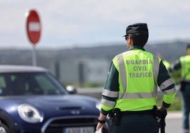 La DGT prohíbe conducir con estas gafas de sol: la multa es de 200 euros